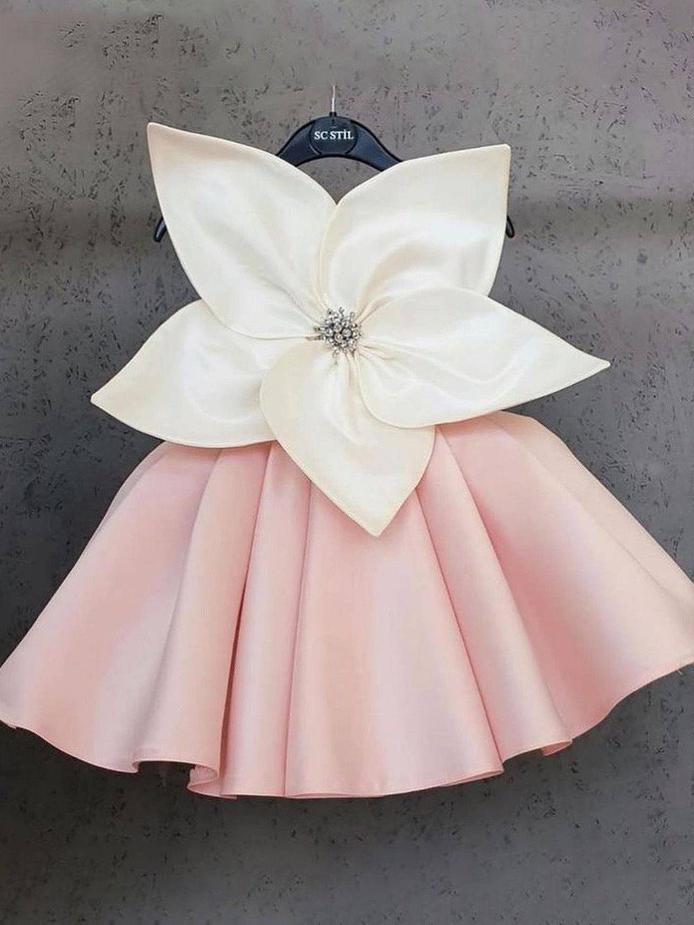 white flower girl dresses for little girls and children in pink, فستان اطفال للحفلات