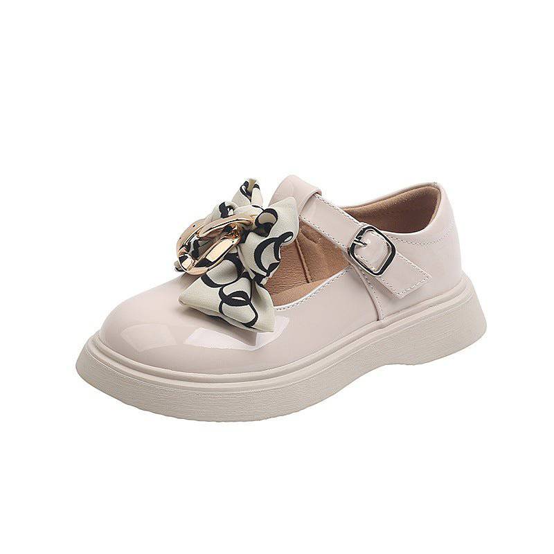 Chaussures pour filles : bottillons, espadrilles, bottes, ballerines Chaussures pour filles : bottillons, espadrilles, bottes, ballerines