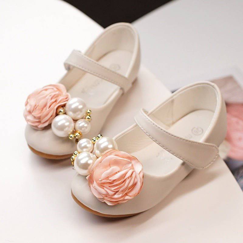little girl  shoes  wedding white little girl shoes with flower for party and wedding white and pink shoes حذاء اطفال للحفلات و المناسبات 